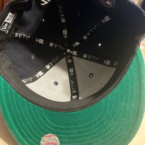 New York Yankees Baseball Cap/Hat by NEW ERA (9FIFTY) SnapBack 3D Embroidered - Picture 6 of 7